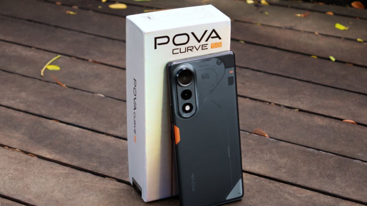 इतनी कीमत में इतना कर्व? Tecno Pova Curve दे स्कटा है, दमदार परफॉर्मेंस!